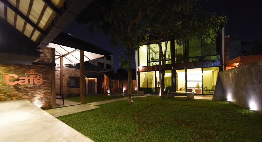 Chiang Mai Udee Hotel Exterior photo