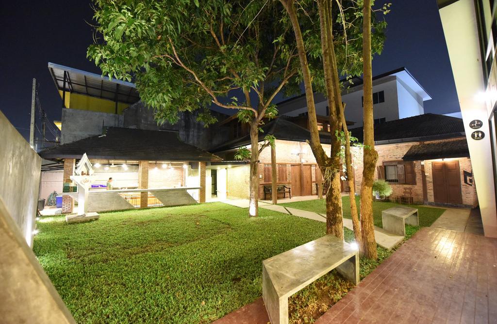 Chiang Mai Udee Hotel Exterior photo