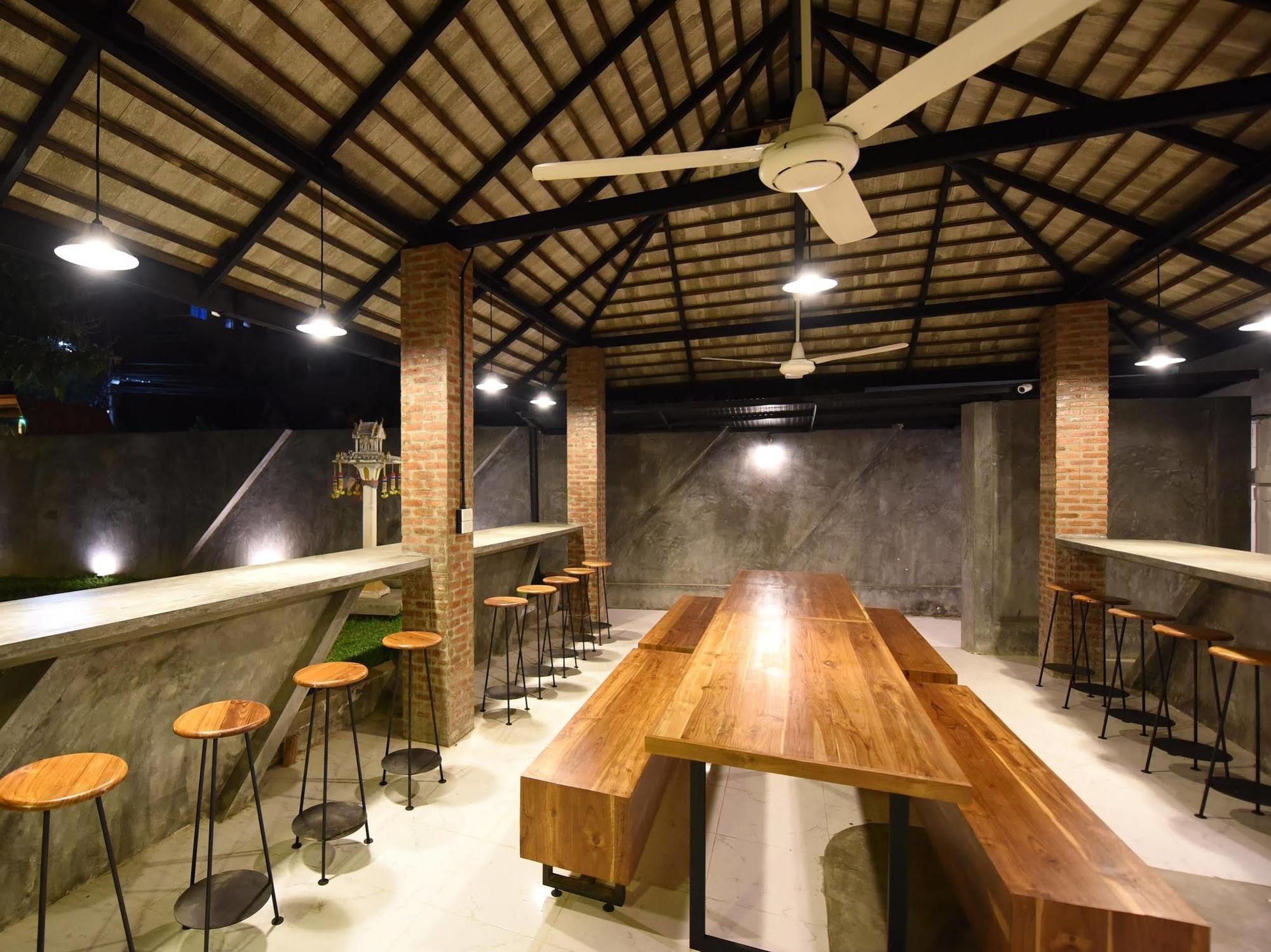 Chiang Mai Udee Hotel Exterior photo